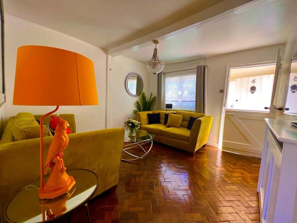 Bridewell Cottage In The Heart Of Tenterden - Pass The Keys Esterno foto