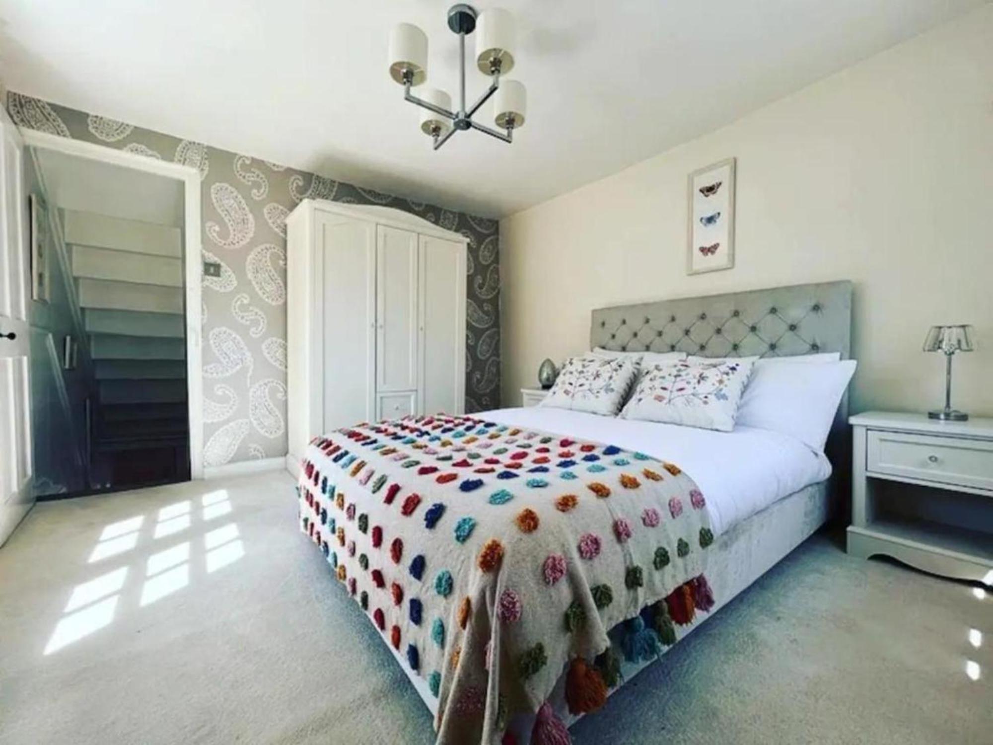 Bridewell Cottage In The Heart Of Tenterden - Pass The Keys Esterno foto